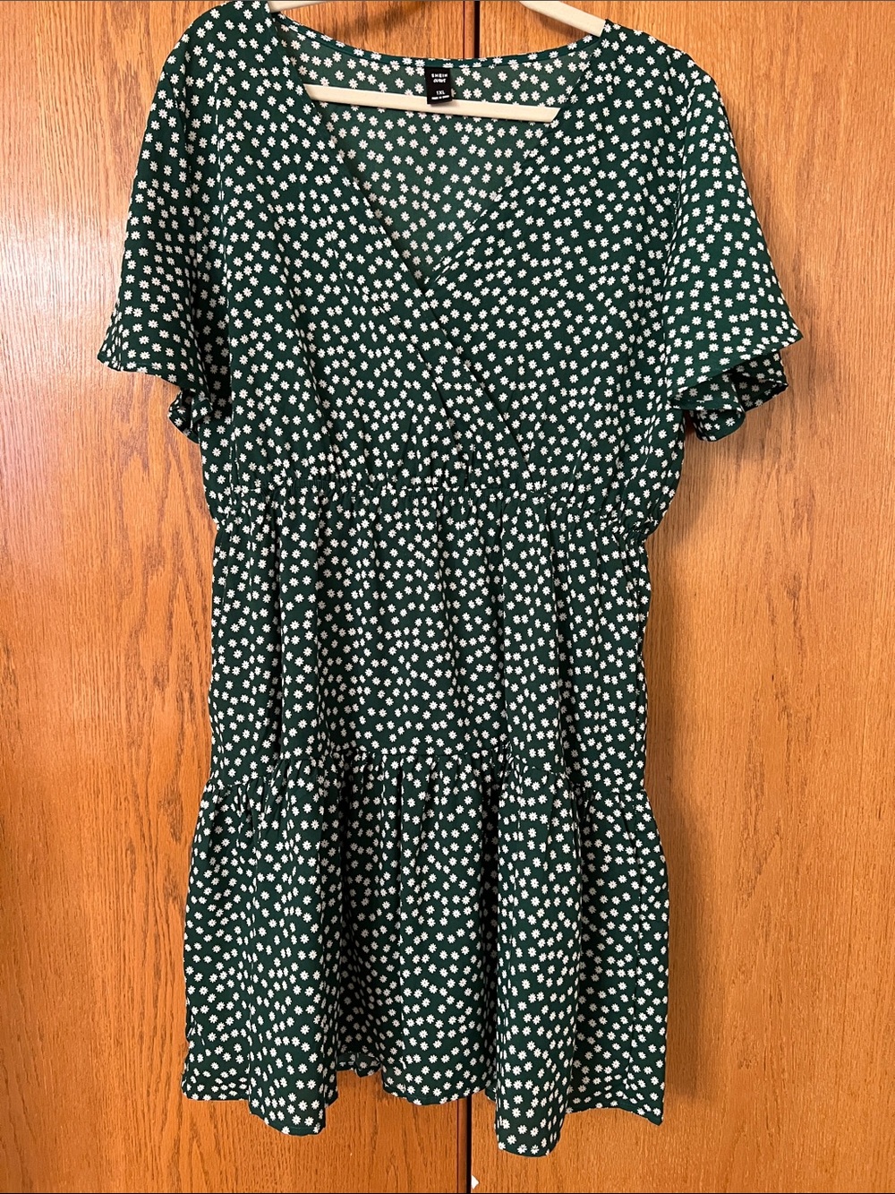SHEIN Green Floral Curve Top - 1XL